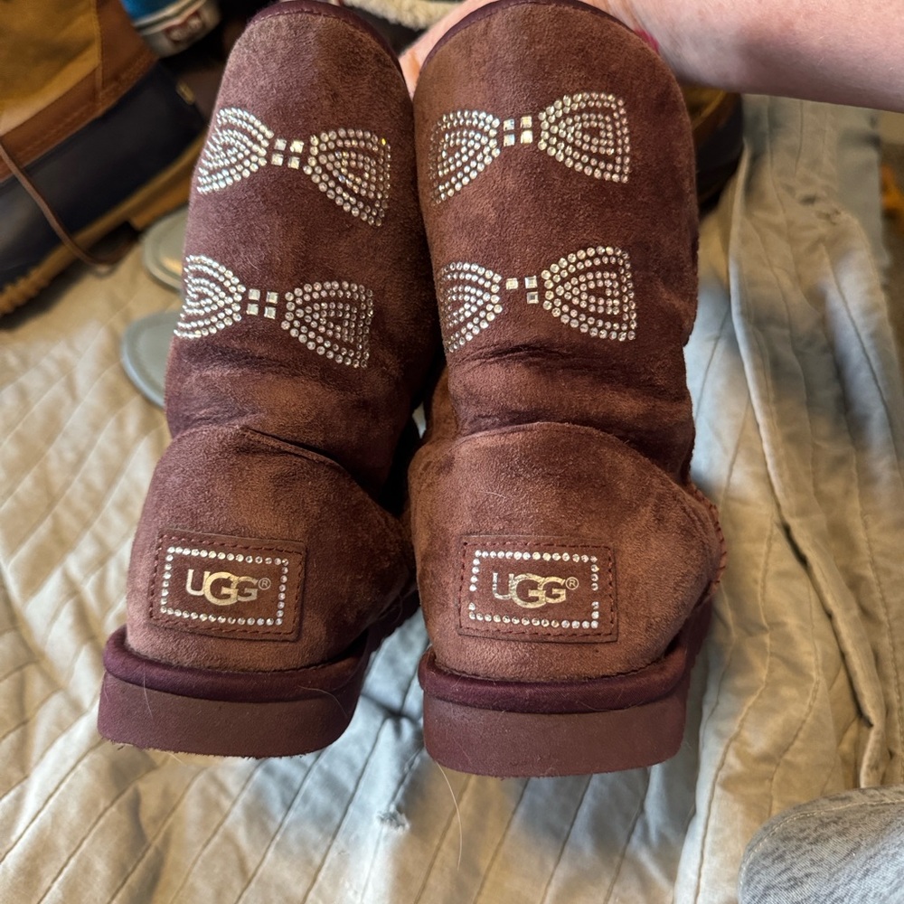 🎄UGG maroon color boots